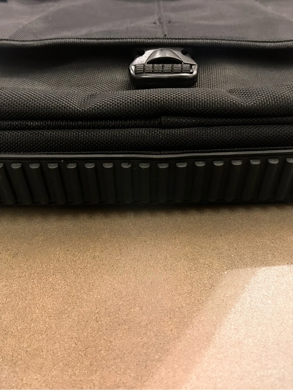 Men's Black Laptop Messenger Bag with Adjustable Shoulder Strap Vargus